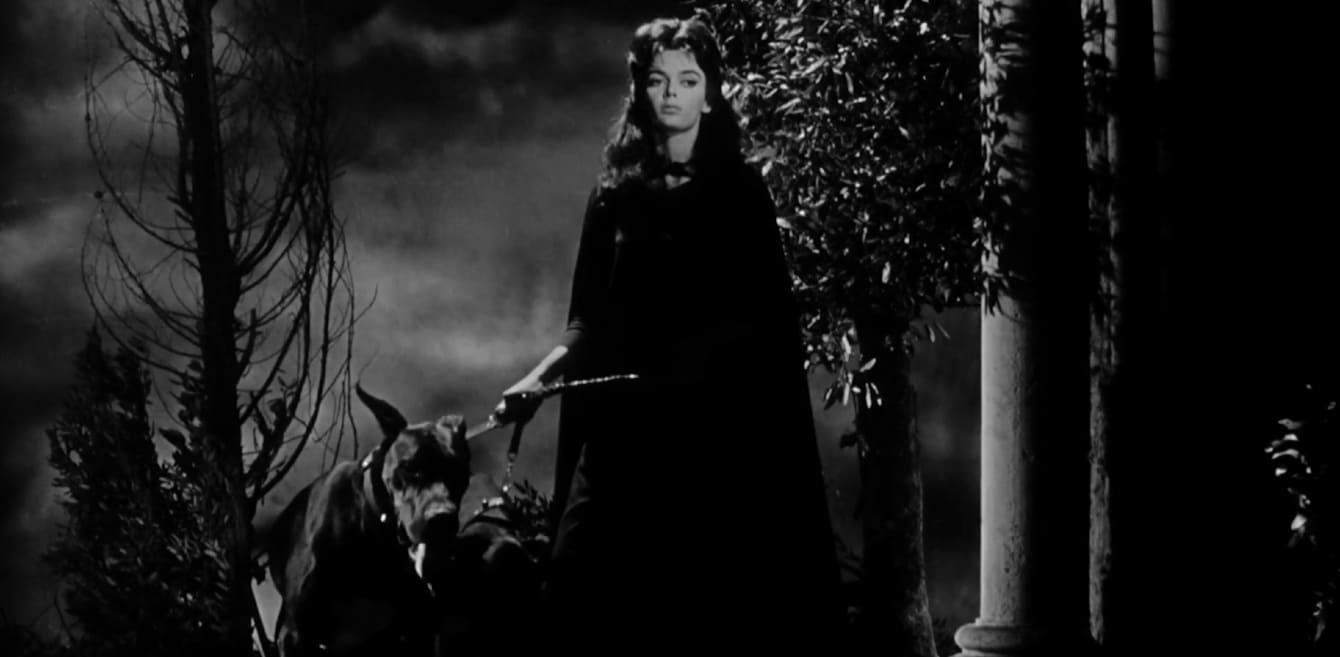 Barbara Steele in “La maschera del demonio” (1960)